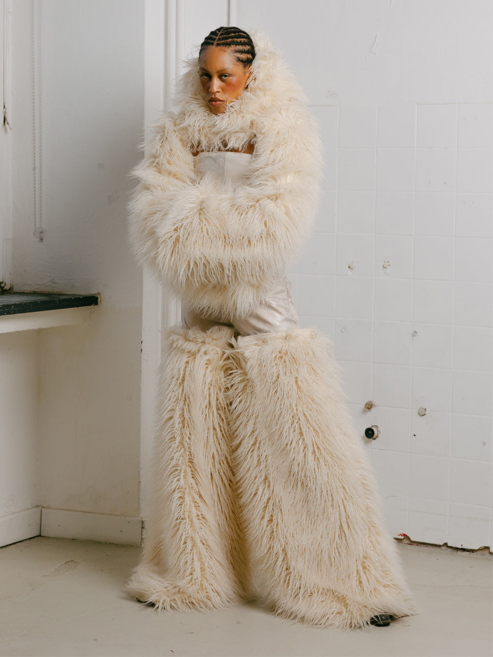RUNWAY AW26 - LOOK 1 | Nowrubi
